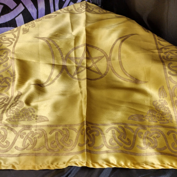 Triple Moon Gold Alar Cloth